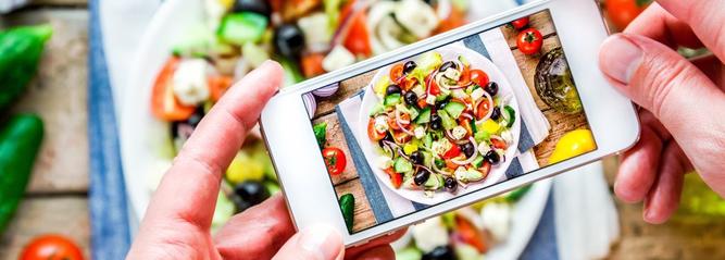 Röportaj: Hangry Woman olarak bilinen Muhteşem Yemek Bloğu Yazarı Mila Clarke ile Sohbet